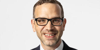 Markus Heer von der SP hat im Glarnerland die Ersatzwahl um einen Regierungssitz gewonnen.