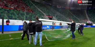 Ein neues Tor muss her, das andere ist zu gross.