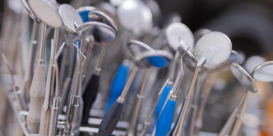 Die Häufigkeit der Zahnarztbesuche für Dentalhygiene war ein Thema der Befragung zur Gesundheit der St.Galler Bevölkerung. (Archivbild)