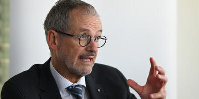 ARCHIV - Caritas-Präsident Peter Neher hat sich für eine Wende bei der Syrienhilfe und für die Unterstützung von Wiederaufbauprojekten auch in Regierungsgebieten ausgesprochen. Foto: Patrick Seeger/dpa