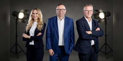 Das Führungsteam der radikom GmbH: Annina Dietsche-Veit (v.l.), Ralph Dietsche und Hanspeter Krüsi bündeln ihre breite Erfahrung in Medien- sowie Krisenkommunikation und unterstützen Unternehmen, Organisationen und Behörden mit praxisnahen Trainings, Konzepten und in ausserordentlichen Situationen. 