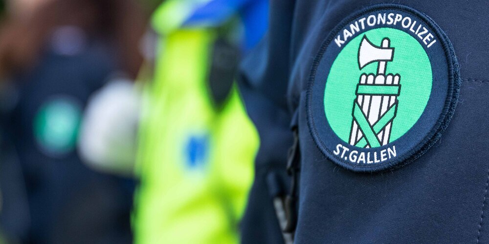 Die verunfallte Frau ist inzwischen verstorben. (Symbolbild)