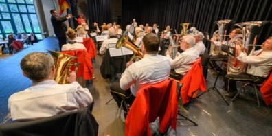 An zwei Abenden nimmt die Spielgemeinschaft ihre Gäste mit auf eine musikalische Reise rund um die Welt. (Archivbild)