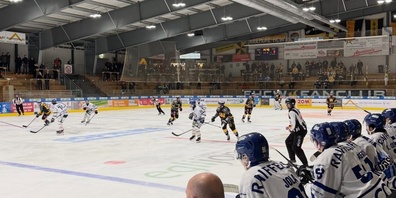 EHC Wetzikon gewinnt das Derby gegen den EHC Bülach.