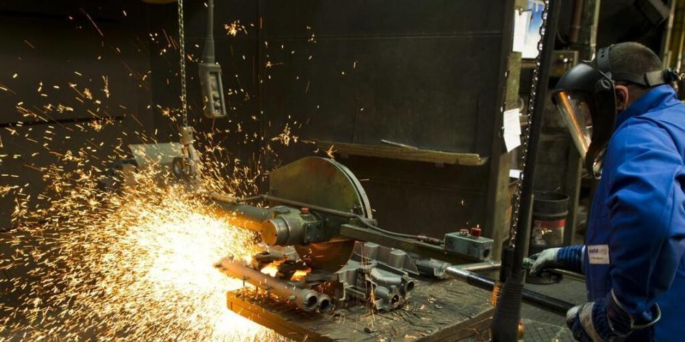 Die Giessereien in der Schweiz haben im Coronajahr 2020 deutlich weniger produziert als vor der Krise. Doch nun sind die Auftragsbücher der Branche bis zur Jahresmitte überwiegend gut gefüllt.(Archivbild)