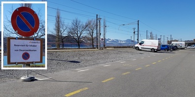 Diese Parkplätze am Perron 1 sind ausschliesslich für Personen mit einer Dauerparkkarte vorbehalten.