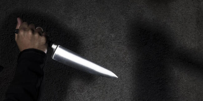 Bei einem Streit in St. Gallen verletzte ein 13-Jähriger einen 15-Jährigen mit einem Messer. (Symbolbild/gestellte Aufnahme)