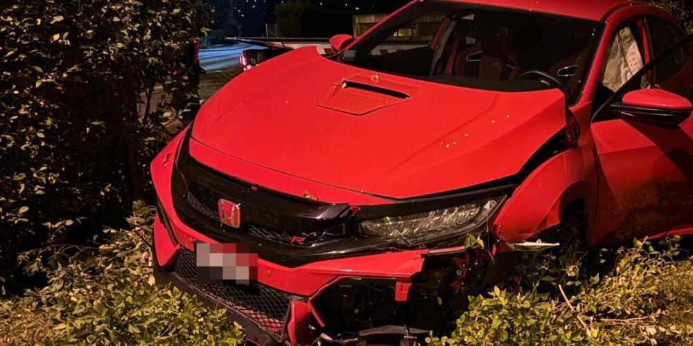 Am Samstagabend verursachte ein alkoholisierter Autofahrer in Horn TG einen Selbstunfall.
