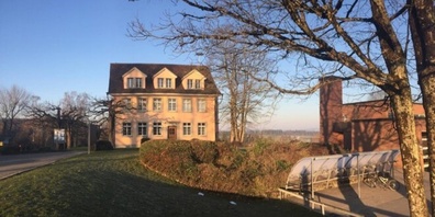 Das Schulhaus Limberg soll wieder eine Mittelstufe erhalten. Über 400 Personen unterstützen dieses Anliegen mit ihrer Unterschrift.