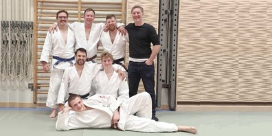 Für Wil standen im Einsatz: (stehend von links) Fabrice Junker, Dominic Kleger, Dominic Menzi, Patrick Sopran, (kniend) Marco Scherrer, Robin Egli und (liegend) Leon Regli.