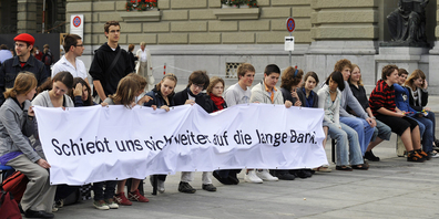 Schon 2008 demonstrierten Jugendliche auf dem Bundesplatz in Bern für politische Mitbestimmung.