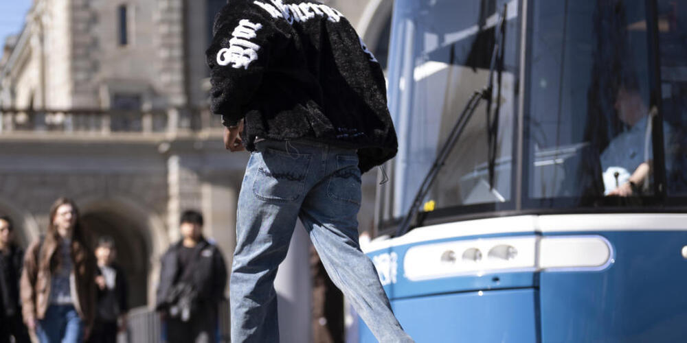 Am Mittwochmittag verunfallten zwei Trams am Zürcher Paradeplatz. (Symbolbild)