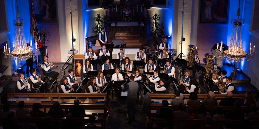Die Musikantinnen und Musikanten der MGH Weesen sorgen für musikalische Highlights und klangvolle Überraschungen.