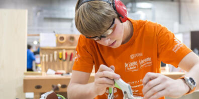 An der Zentralschweizer Bildungsmesse (Zebi) in der Messe Luzern können Jugendliche diverse Berufe kennenlernen. (Archivbild)