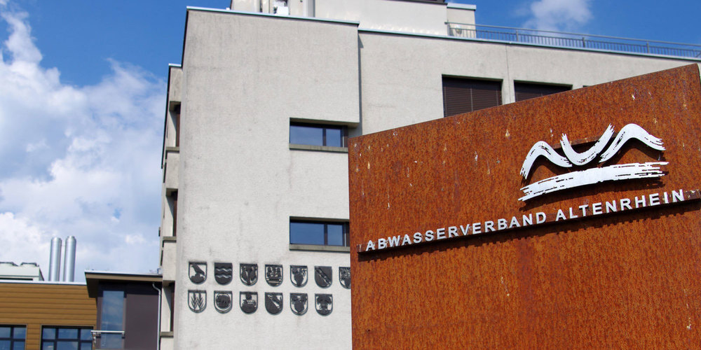 Im Umfeld der AVA Altenrhein soll es über Gebühr stinken...