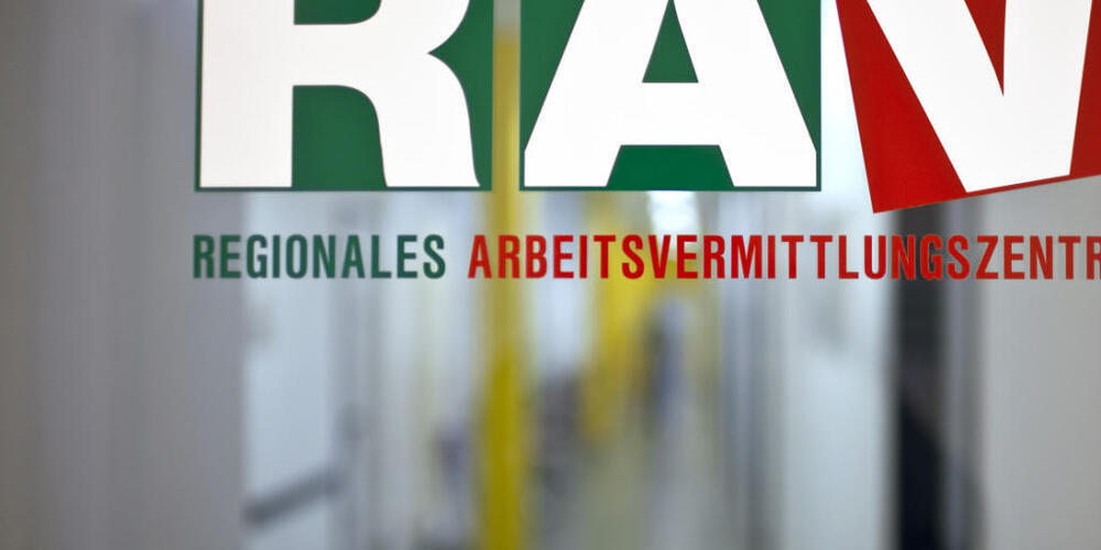 Nach der anhaltenden Kritik von Mitarbeitenden der Regionalen Arbeitsvermittlungszentren hat das Departement reagiert und eine Untersuchung durchgeführt. (Archivbild)