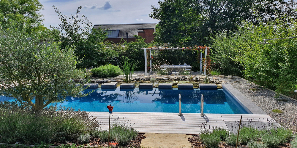 Funktionalität, Ästhetik und Nachhaltigkeit fliessen bei Frei Gartenbau harmonisch zusammen.