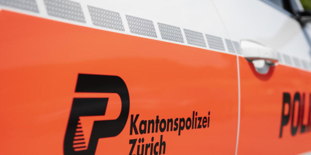 Zwei 17-Jährige wollten einen Tankstellenshop ausrauben. Nach einer heftigen Auseinandersetzung mit den Angestellten flüchteten sie ohne Beute. (Symbolbild)