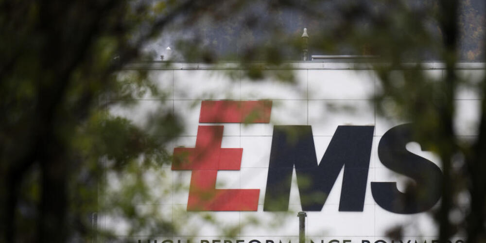 Der Spezialchemiekonzern Ems bestätigte am Dienstag seine Prognosen für das laufende Geschäftsjahr 2025. (Archivbild)