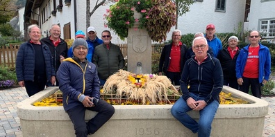 Männerturner aus Schmerikon in Osterfingen.