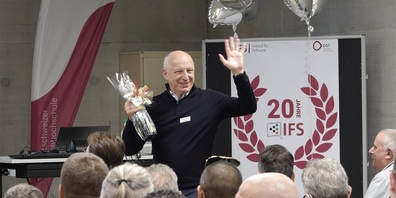 Grosser  Applaus für Software-Entwickler Peter Sommerlad. 