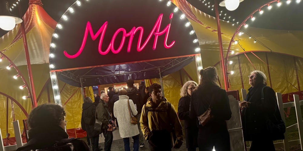 Zauberhaft: Eintritt in eine Welt voller Magie, Poesie und Artistik.