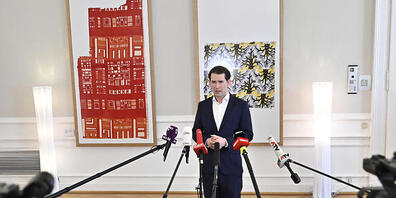 Sebastian Kurz (ÖVP), Bundeskanzler von Österreich, spricht nach Beratungen mit Intensivkoordinatoren der Länder mit Journalisten. Foto: Hans Punz/APA/dpa