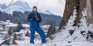 Sandro Reichmuth lebt und arbeitet in Speicher