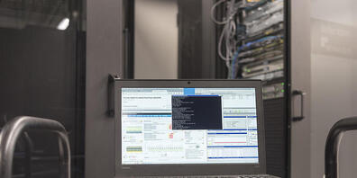 Der Bund will mit drei neuen Rechenzentren unter anderem die Betriebskosten optimieren und die Sicherheit erhöhen. (Symbolbild)