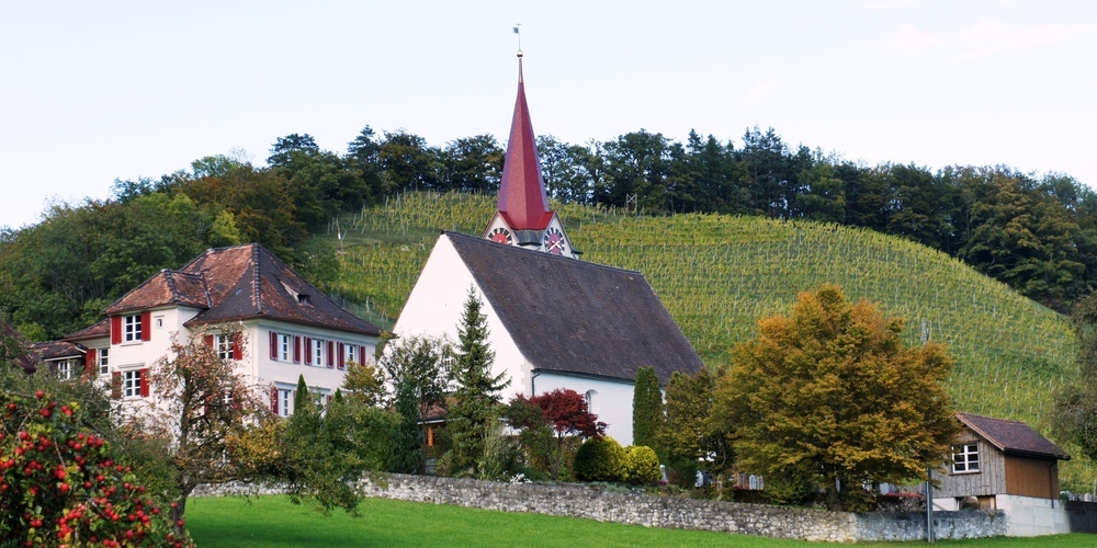 Stimmungsvolles Adventssingen in der Kirche Eichberg: Unter Leitung von Anna Lena Lorenz singen Gross und Klein gemeinsam.