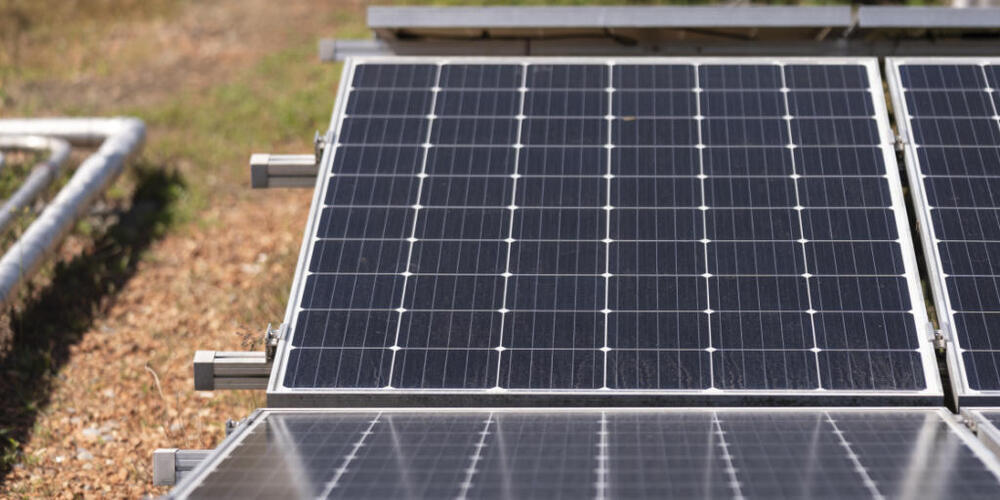 Im Kanton St.Gallen werden jährlich Photovoltaikanlagen auf einer Fläche von rund 70 Fussballfeldern verbaut. (Symbolbild)