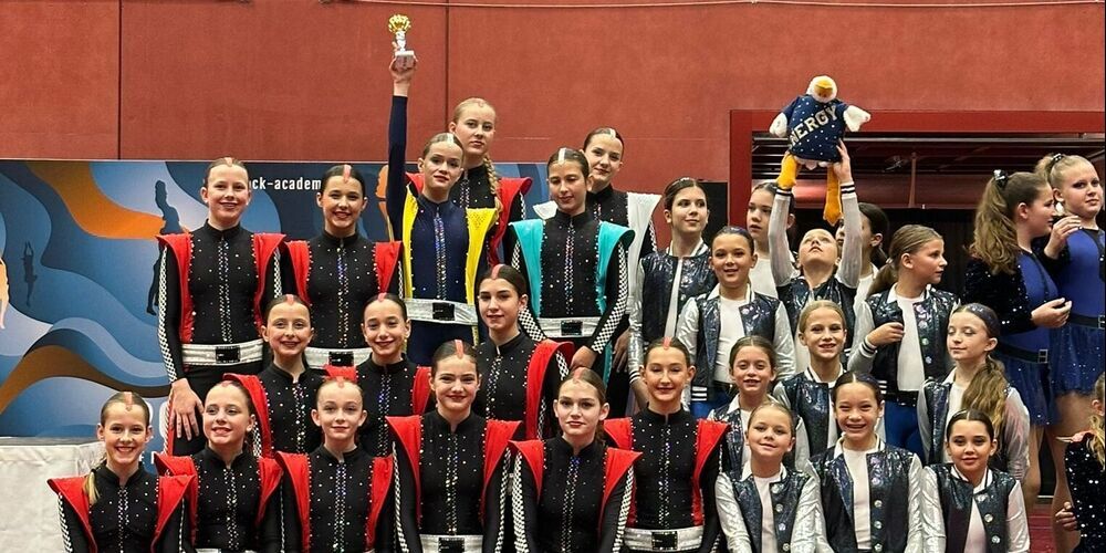 Die Rocket Girls am Thug Cup.