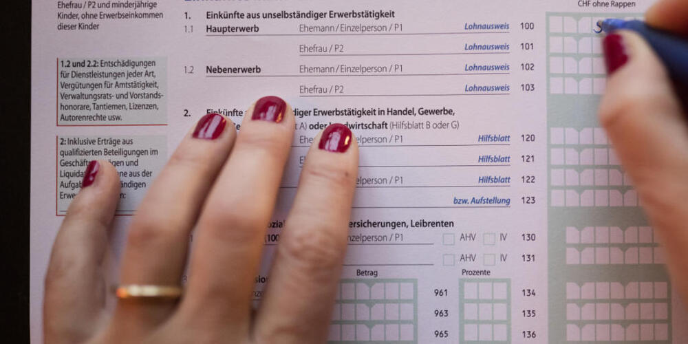 Der Gemeinderat der Schwyzer Gemeinde Lachen plant den Steuerfuss 2026 um zehn Prozentpunkte auf 105 Prozent zu erhöhen. (Symbolbild)