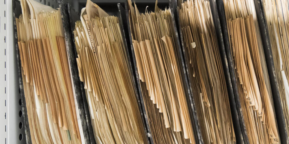 Akten des Winterthurer Geomatik- und Vermessungsamtes sind vom Schimmelbefall betroffen. (Symbolbild)