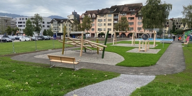 Der neue Spiel- und Begegnungsplatz Tüchelweiher wird von Stadtrat Joe Kunz eingeweiht. An dem Anlass gibt es Animationsangebote sowie Marroni und Punsch. 