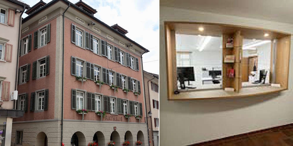 Neu geschaffene Schalter des Einwohneramts (r.) im Rathaus Uznach.