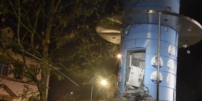 Die Täter konnten nach der Sprengung des Bankomaten in Balsthal SO flüchten.