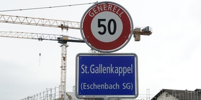 Eine Mitte-Petition fordert vom Kanton St.Gallen eine beschleunigte Realisierung der Tunnelumfahrung St.Gallenkappels auf der Rickenstrasse. (Symbolbild)