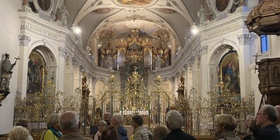 Auf dem Rundgang durch die Barock-Klosterkirche.