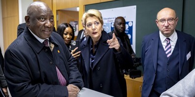 Der südafrikanische Präsident Cyril Ramaphosa war begeistert vom BZWU; hier im Bild mit Bundespräsidentin Karin Keller-Sutter und SG-Regierungspräsident Beat Tinner.