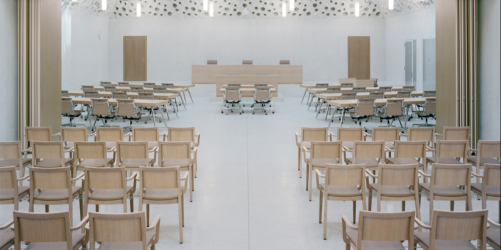 Gerichtssaal des Bundesstrafgerichts in Bellinzona, © Schweizerische Eidgenossenschaft / BBL