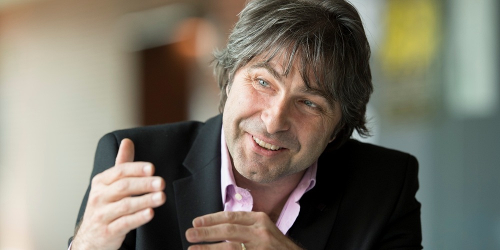 Prof. Dr. Vinzenz Wyss ist Experte für Sicherheits- und Medienforschung an der ZHAW und untersucht die Sicherheitssituation von Medienschaffenden in der Schweiz.