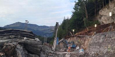 An der Brünigstrasse mussten zur Sicherung der Strasse Sprengarbeiten durchgeführt werden.