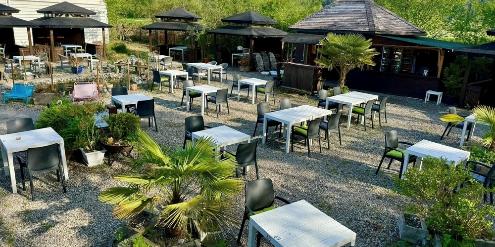 Thailändisch essen in besonderer Atmosphäre: Aussenbereich im «Philok Thai» in Schmerikon. (Archivbild)