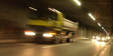 Für Integrale Gesamttests ist der Kerenzerbergtunnel ab Montag, 7. April 2025, 19 Uhr, bis am folgenden Morgen, 5 Uhr, gesperrt. (Archivbild)