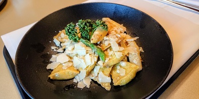 Ein Genuss fürs Büro und für Zuhause - Spargelravioli als Take-away oder per Lieferservice.