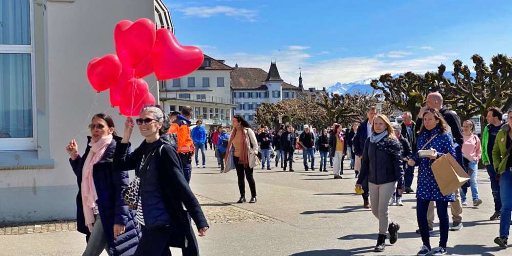 Um 13:25 Uhr ging es los zum Corona-Spaziergang in Rapperswil-Jona.