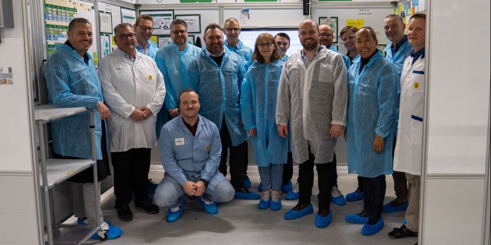 Die FDP-ler bei der Elesta im Sarganserland.