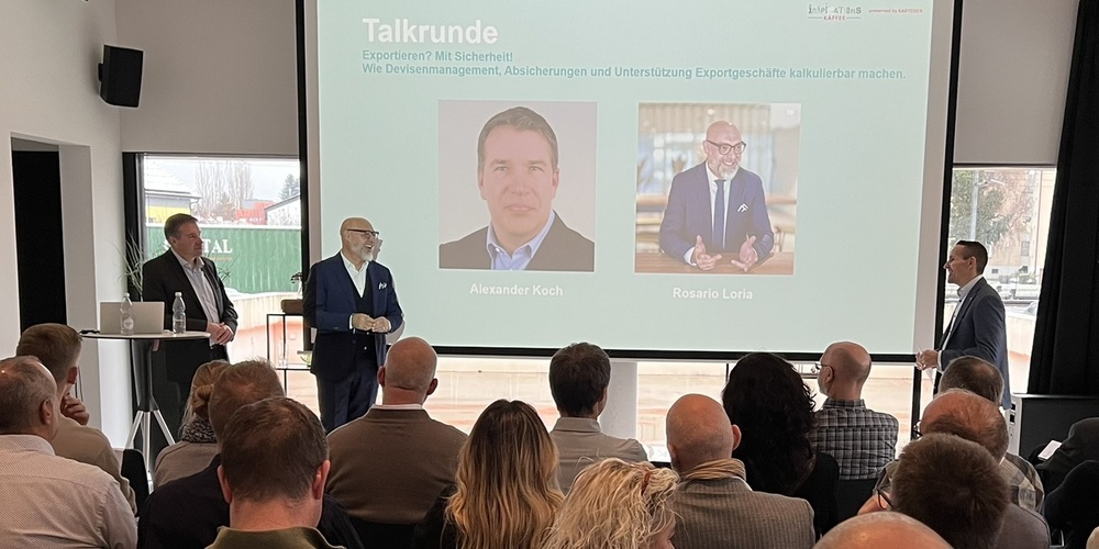 Alexander Koch, Rosario Loria und Moderator Mathias Weder von der Raiffeisenbank Mittelrheintal