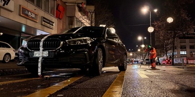 Zurzeit ist unklar, ob sich die Kollision auf oder neben dem Fussgängerstreifen ereignet hatte.